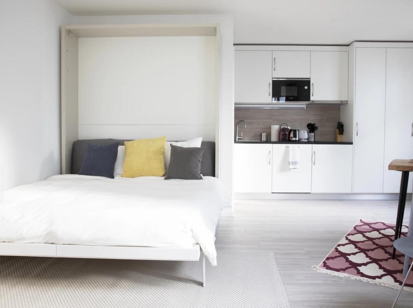 Modern Smart With Prime Center Location - Al9 Apartamento *